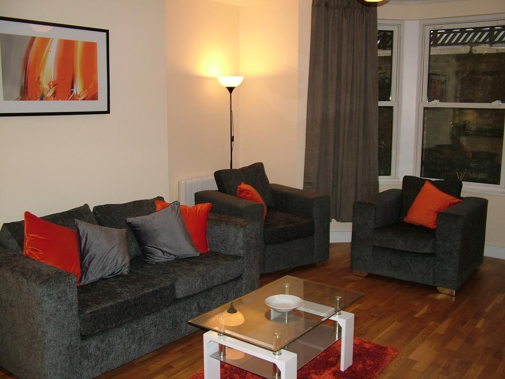 Stratford Apartment Ньюмаркет Экстерьер фото